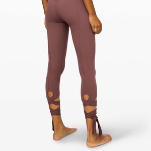 Lululemon Love Knot 21” Crop Align Leggings